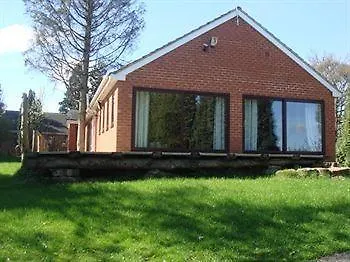 Robin Hood Foxwood Guest House מלון Robin Hood